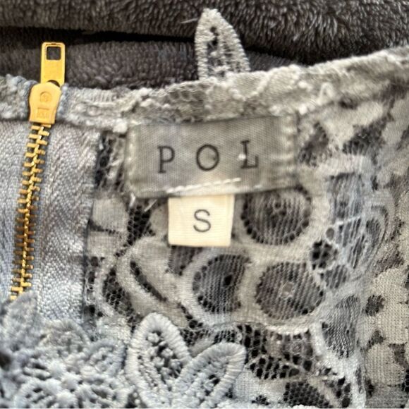 POL Grey Lace Embroidered Sleeveless Baby Doll Blouse - Picture 3 of 8